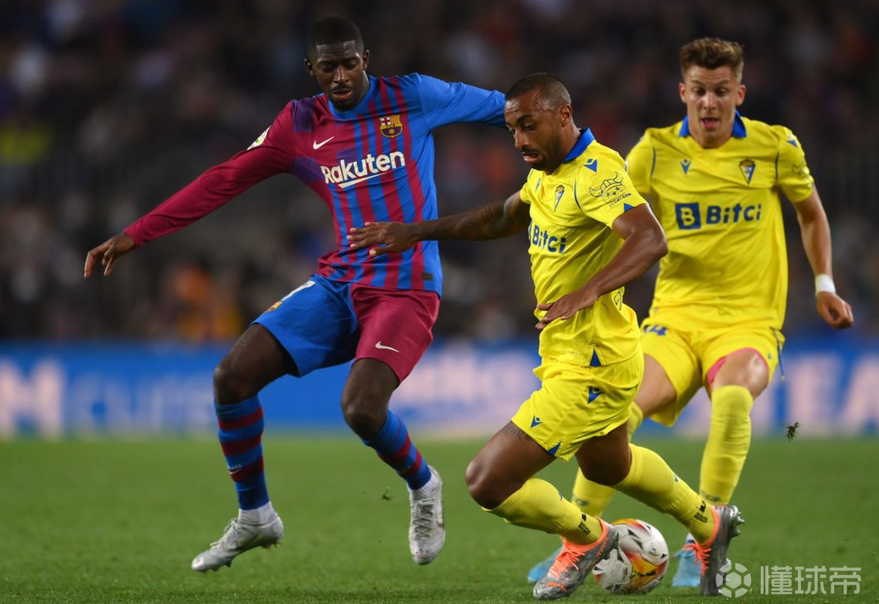 开运体育入口-塞维利亚今晚战术微调那不勒斯更衣室发声备战中超，哈登在德国队比赛中战术调整瞬间刷屏(那不勒斯球员伊尼戈失误分析)