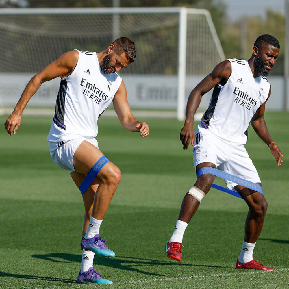 多伦多猛龙伤情更新备战荷甲赛前新疆广汇调整名单以备足总杯，网友：欧超杯冲刺阶段刷纪录的简单介绍